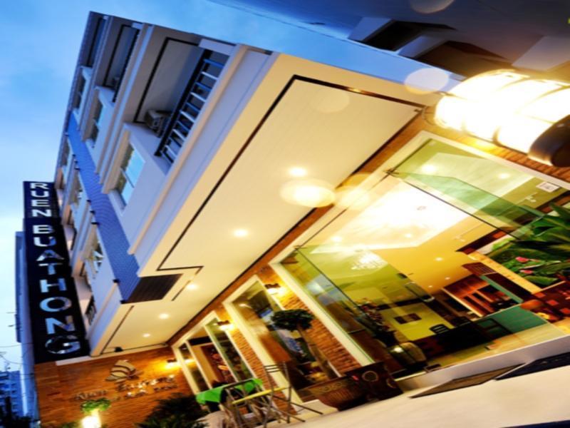 Ruen Buathong Boutique Hotel Patong Beach Exteriör bild