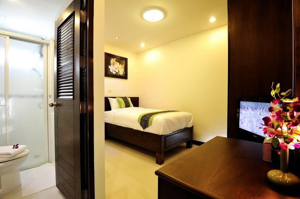 Ruen Buathong Boutique Hotel Patong Beach Exteriör bild