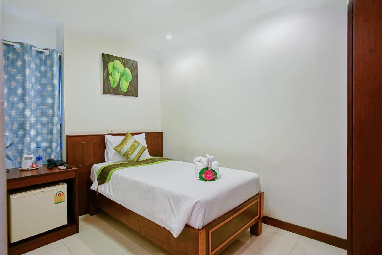 Ruen Buathong Boutique Hotel Patong Beach Exteriör bild